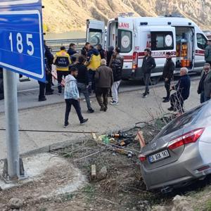 Sivasta otomobil şarampole devrildi: 3 yaralı
