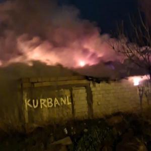 Kayseri’de müstakil ev ve ahırda çıkan yangın söndürüldü
