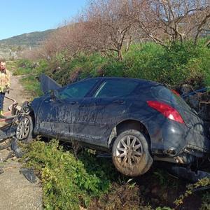 Hatay’da araç yol kenarına yuvarlandı: 1 yaralı