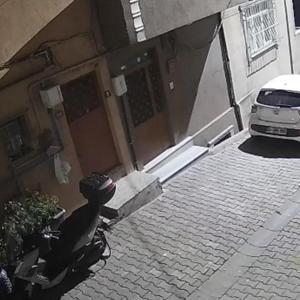 Kağıthane’de bina girişinde taciz iddiası; kadının çığlığı sonrası kaçan şüpheli fırında yakalandı