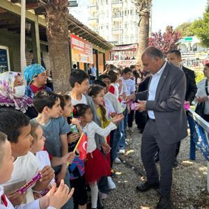 Yumurtalık’ta çocuklar için renkli kutlama