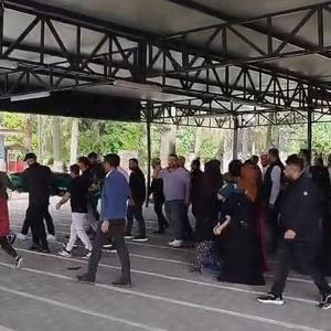 Babasının kullandığı minibüsün altında kalan Salih toprağa verildi