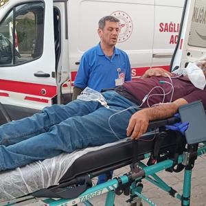 Husumetli iki komşu aile arasında bıçaklı kavga: 1i ağır, 4 yaralı