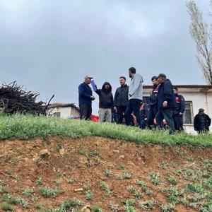 Kırıkkalede sağanak sonrası toprak kayması; 9 yapı hasar gördü