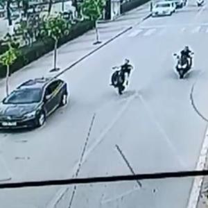 Trafikte tek teker üzerinde motosiklet kullanan sürücüye 56 bin lira ceza