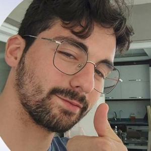 Havuzda boğulma tehlikesi geçirdi, hastanede öldü