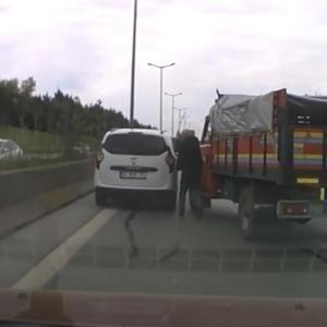 Kartalda trafikte tartıştığı sürücünün aracına saldıran kamyon şoförüne 180 bin lira ceza