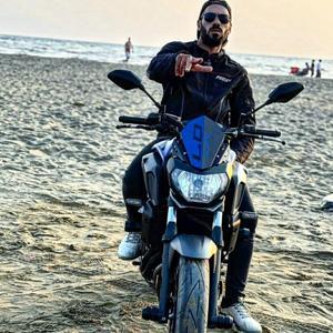 Kamyonetle çarpışan motosikletin sürücüsü öldü