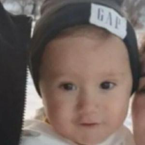 Babasının kullandığı kamyonetin altında kalan  2 yaşındaki Hakan öldü