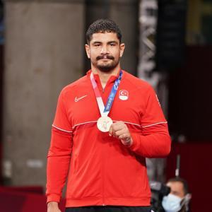 Şampiyon güreşçiler, 16. Emiralem Çilek Festivalinde