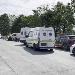 Küçükçekmecede çalıntı motosiklet kullanan şüphelilerin suikast planını polis engelledi
