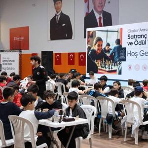 Ümraniyede Okullar Arası Satranç Turnuvası yapıldı