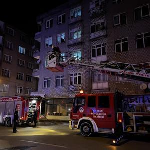 Kayseri’de 4 katlı binanın bodrumunda yangın