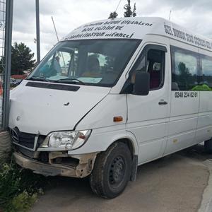 Burdurda 3 aracın karıştığı kaza; 2si çocuk 6 yaralı