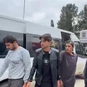Otoyolda durdurulan minibüste 15 kaçak göçmen yakalandı