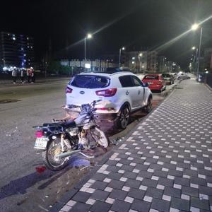 Motosiklet park halindeki cipe çarptı: 1 ölü, 1 yaralı
