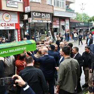 Eski AK Parti MKYK Üyesi Emine Çift son yolculuğuna uğurlandı