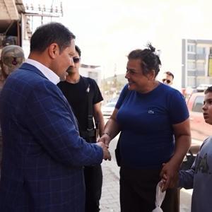 Hatay Valisi Masatlı esnafla bayramlaştı