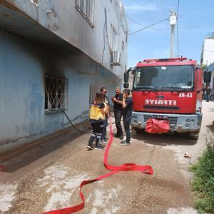 Derik’te çıkan yangında ev kullanılamaz hale geldi