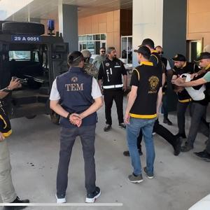 Eşini odunla döverek öldüren şüpheli tutuklandı