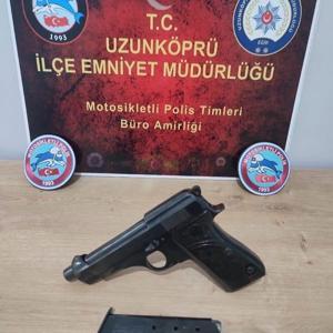 Ruhsatsız tabancayla yakalanan ehliyetsiz sürücüye 240 bin lira ceza