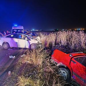 Mardinde otomobiller çarpıştı: 1 ölü, 4 yaralı