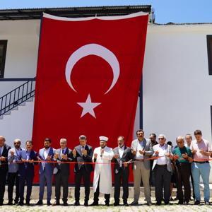 Bingöl’de 45 günde tamamlanan cami ibadete açıldı