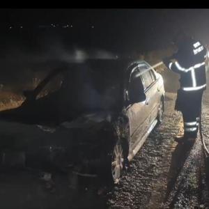Adıyamanda seyir halindeki otomobil alev aldı