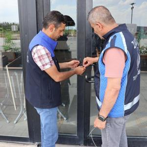 Vanda ruhsatsız işletmelere sıkı denetim: 1 işletme mühürlendi