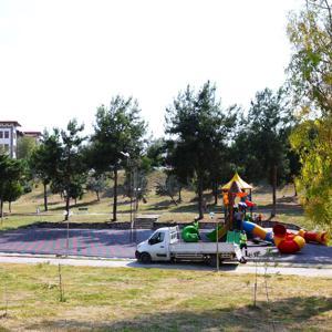 Toroslar’ın park ve yeşil alanları bakımdan geçiyor
