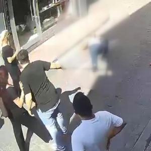 Kasımpaşa’da kız çocuğuna taciz iddiası; 60 yaşındaki adam 3 yerinden bıçaklandı