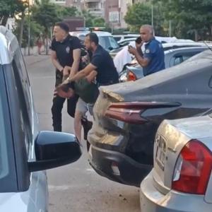 Evinin balkonundan havaya rastgele ateş açan şüpheli yakalandı