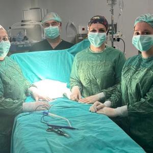 Hatayda bağırsakları tıkanan prematüre bebeğe cerrahi operasyon