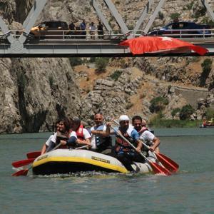 Karanlık Kanyonda doğa sporları şenliği başladı