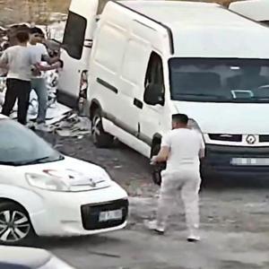Avcılarda kaçak moloz döken 2 araç sahibine 100 bin lira ceza