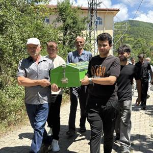 Yangında yaşamını yitiren Berkant bebek, toprağa verildi