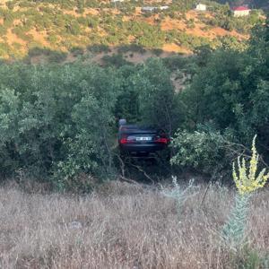 Bingöl’de otomobil şarampole devrildi: 3 yaralı