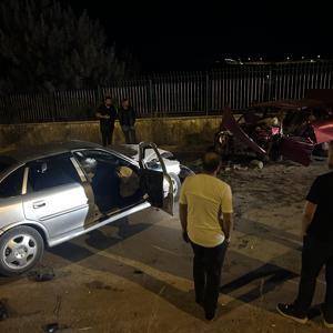 Sivasta iki otomobil çarpıştı: 6 yaralı