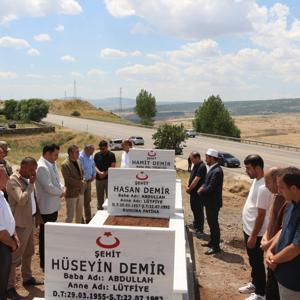 34 yıl sonra döndükleri köyde şehitlerini andılar