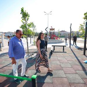 Çeşmede park ve spor alanları yenileniyor