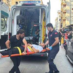 Husumetlisi tarafından sokak ortasında bacağından vuruldu