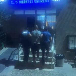 İzmirde Kardeşi kasten öldürme suçundan aranan firari hükümlü yakalandı