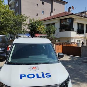 Balkondan düşüp yaralandı