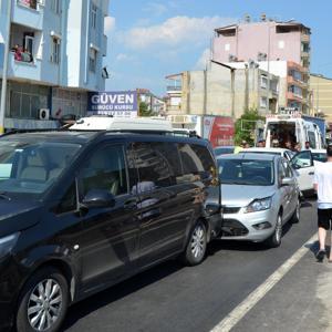 Antalyada 5 aracın karıştığı kaza; 6 yaralı