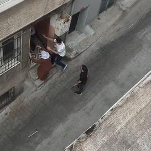 Beyoğlu’ndaki eniştesinin dükkanında fön çektiği için saldırıya uğrayan kişi: Herkesin ifadesini alacağım deyip evi bastılar