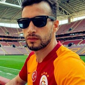 Müşteri ile restoran sahibi kavga etti, araya giren garson bıçaklanarak öldürüldü