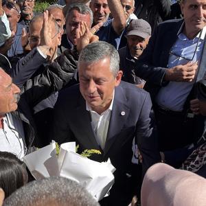 Özel, Ardahan’da kadınlarla buluştu