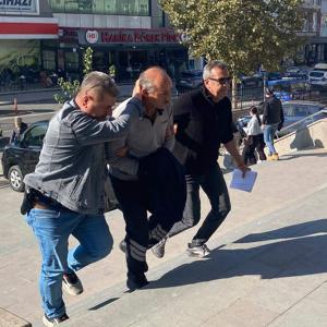 Oyuncak tabancayla kuyumcuyu soymak isteyen şüpheli yakalandı(2)