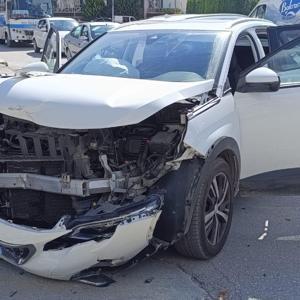 Amasya’da iki otomobil çarpıştı: 2 yaralı