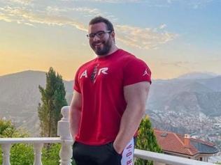Tuna Tavus kimdir, kaç yaşında Tuna Tavus boyu ve kilosu